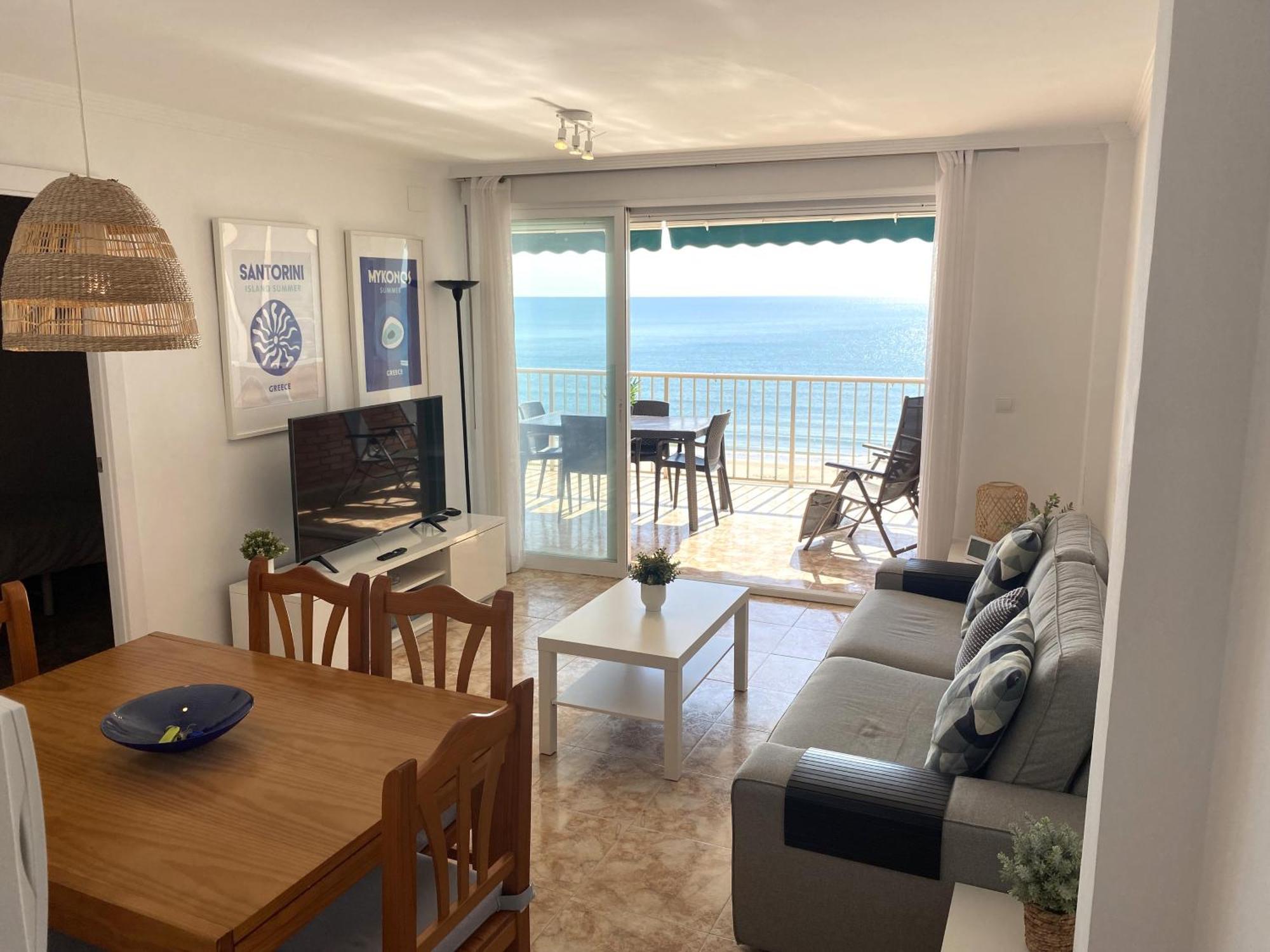 Beachfront And Renovated Apartment Cullera Dış mekan fotoğraf